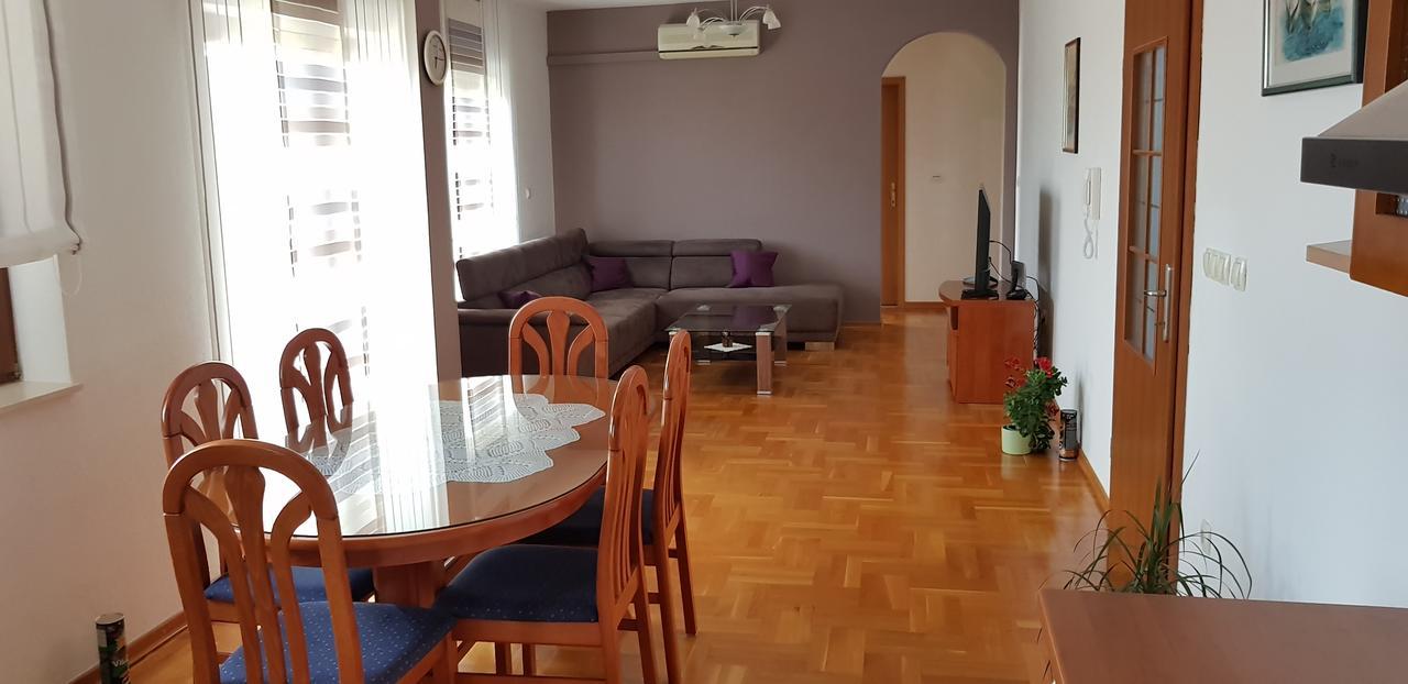 Apartmani Ferdi Trogir Exterior photo